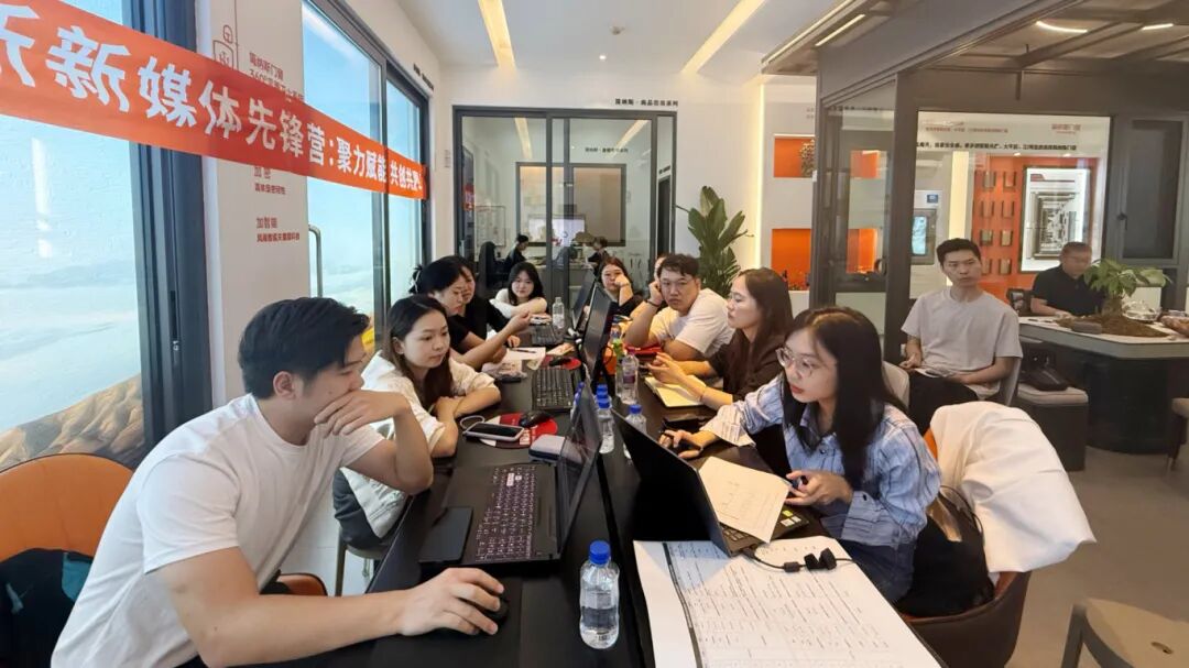 微信图片_2025-10-25_174937_819.jpg